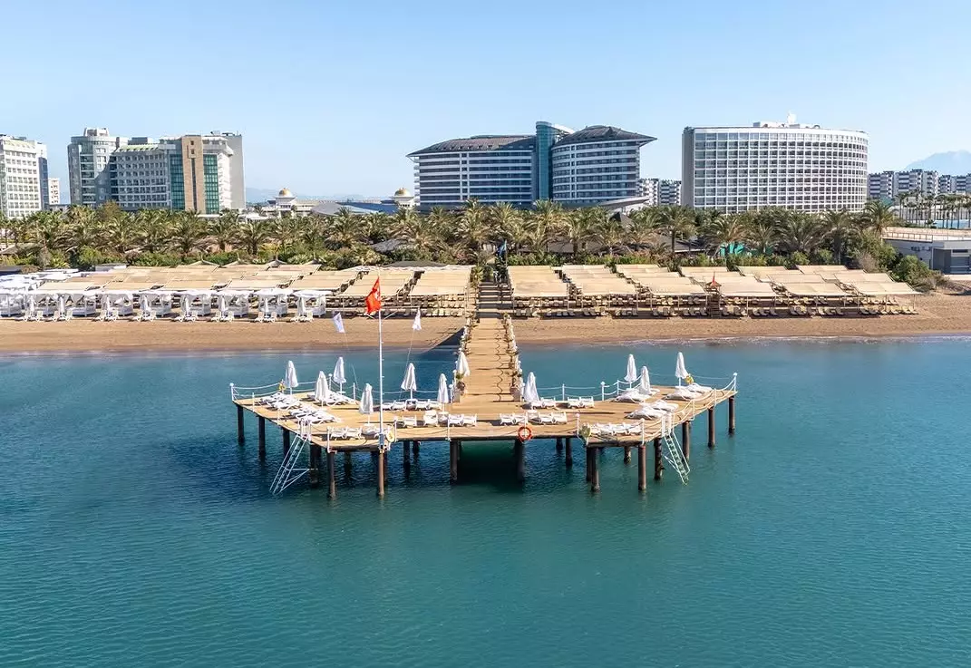 اسکله هتل رویال وینگز آنتالیا